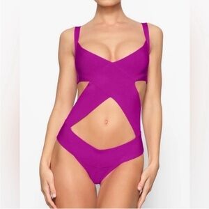 NWT SKIMS SWIM BANDAGE MONOKINI